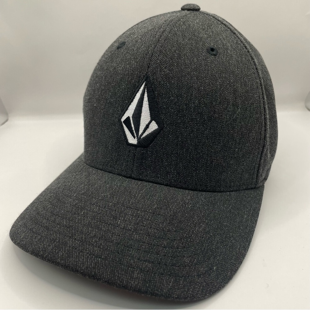 Volcom Charcoal Grey FlexFit Fitted Cap (S-M)
